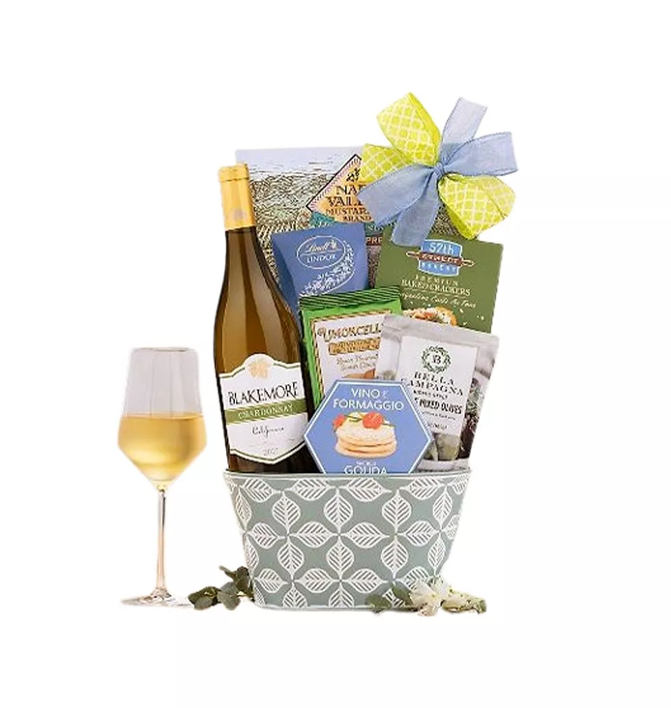 Little Lakes Luxuries Gift Basket