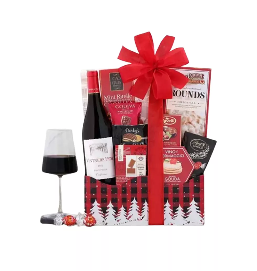 Festive Basket for Wine Enthusiasts